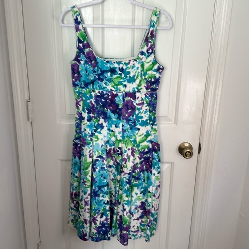 Lauren Ralph Lauren Sleeveless Floral Dress - Fully lined, flattering fit